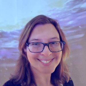 Meet your Posher, Elisa